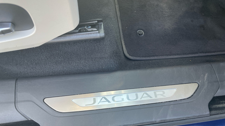 Jaguar F-Pace 2.0 P250 R-Dynamic SE 5dr Auto AWD Petrol Estate